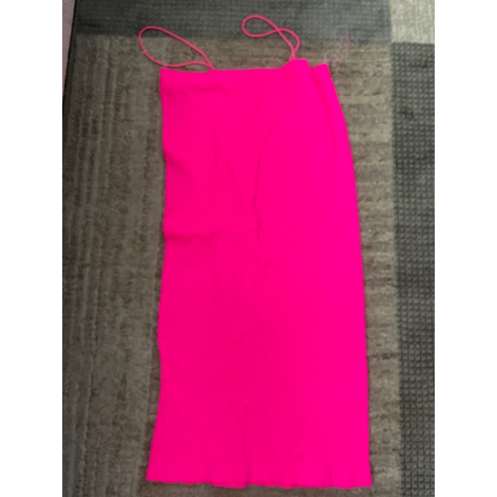Bright pink never worn spandex mini dress in size IS 1XL